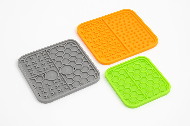 Tapete Lambedor Inibidor de Ansiedade para Pets - Silicone com Ventosa e Comedouro Lento (Grande)
